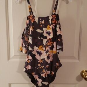 𝅺sea Angel Ruffle Cold Shoulder One Piece NWT